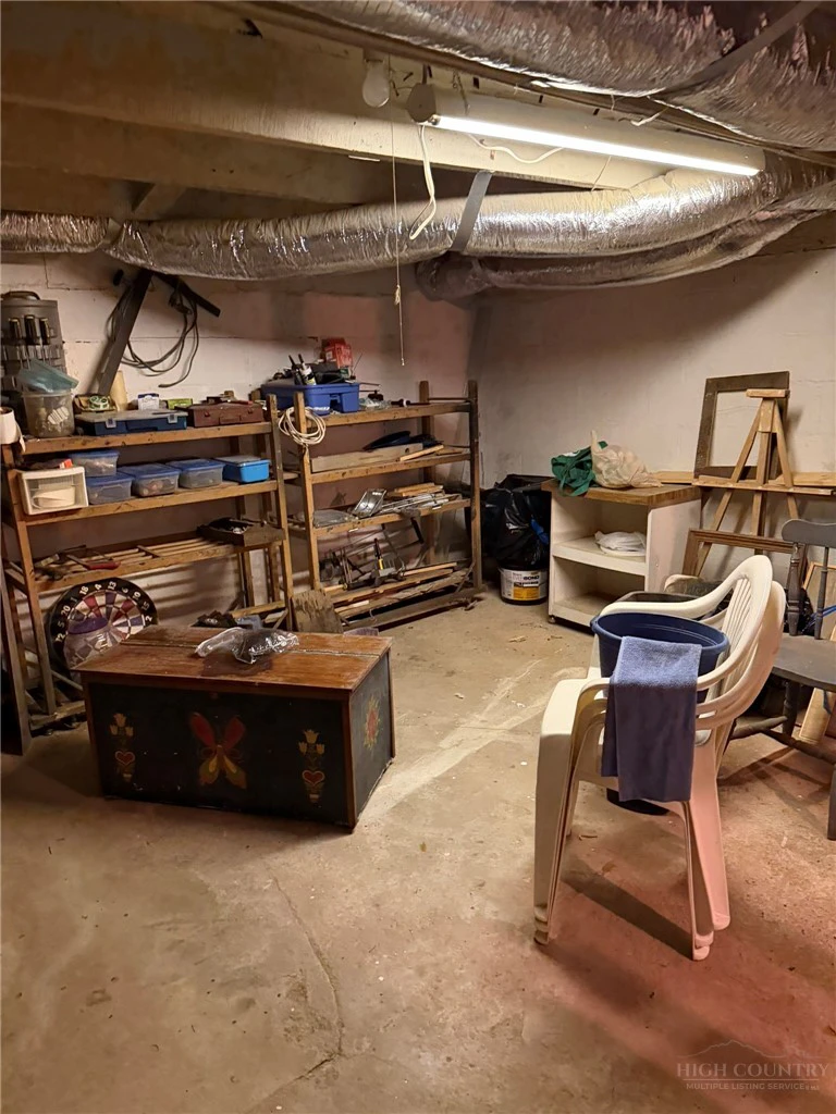 Image number 20 for the current listing