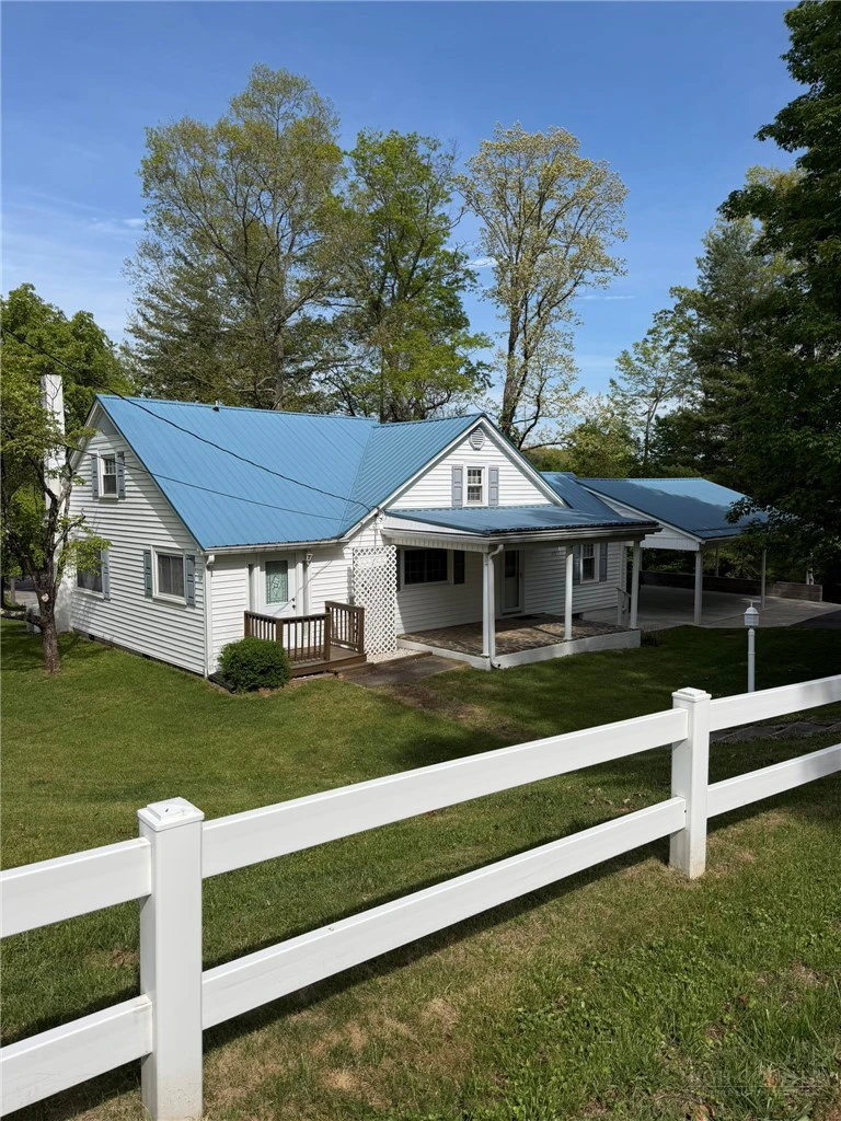 Image number 1 for the current listing