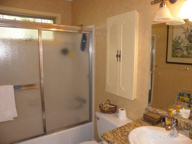 Image number 20 for the current listing