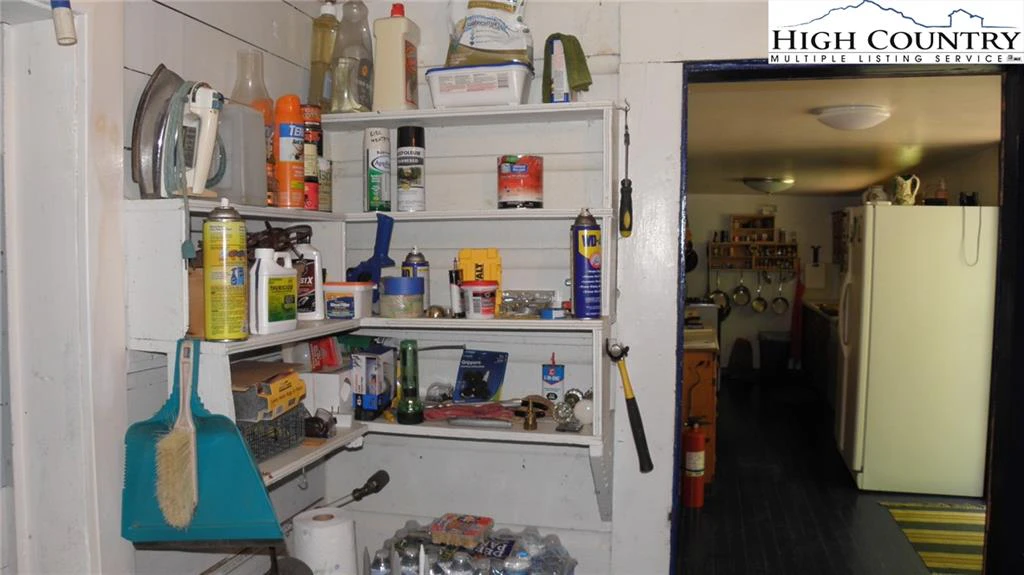 Image number 3 for the current listing