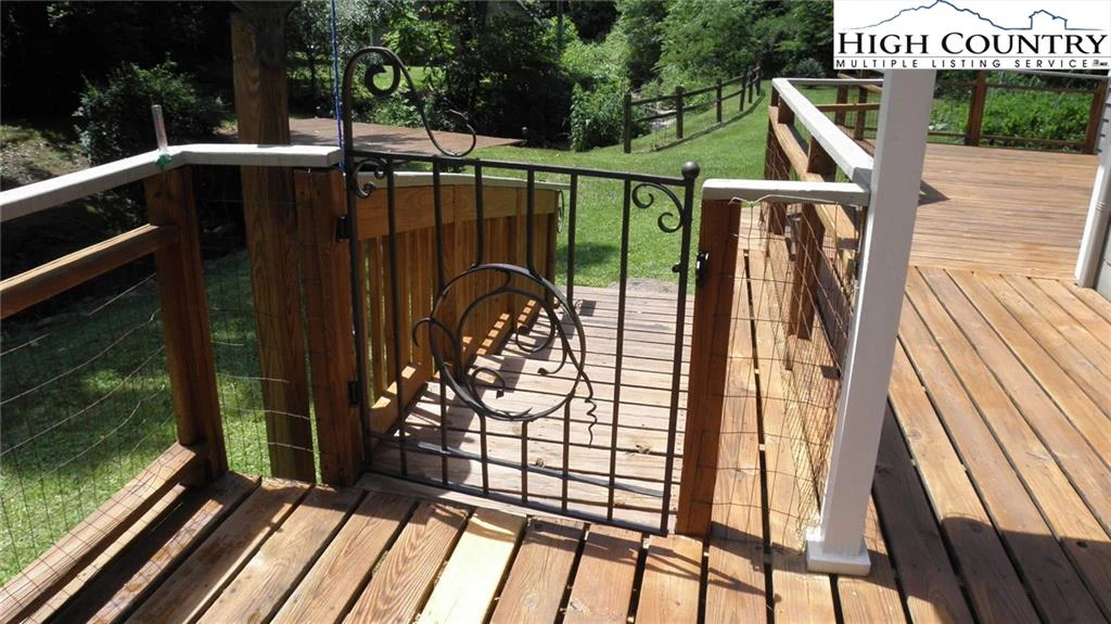 Image number 6 for the current listing
