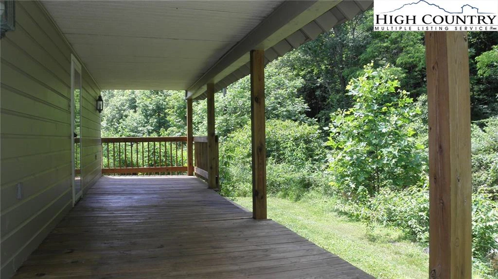 Image number 10 for the current listing