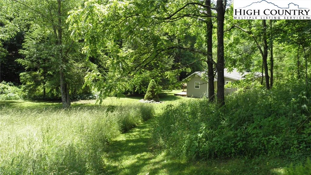 Image number 15 for the current listing