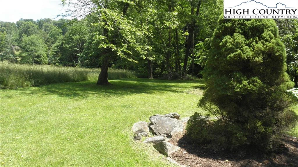 Image number 18 for the current listing