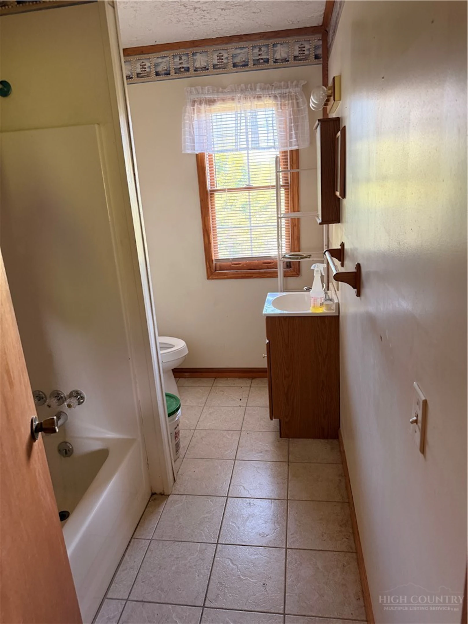Image number 5 for the current listing
