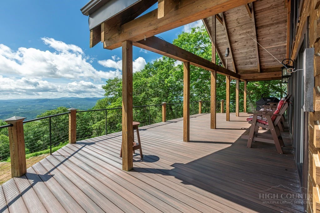 Image number 2 for the current listing