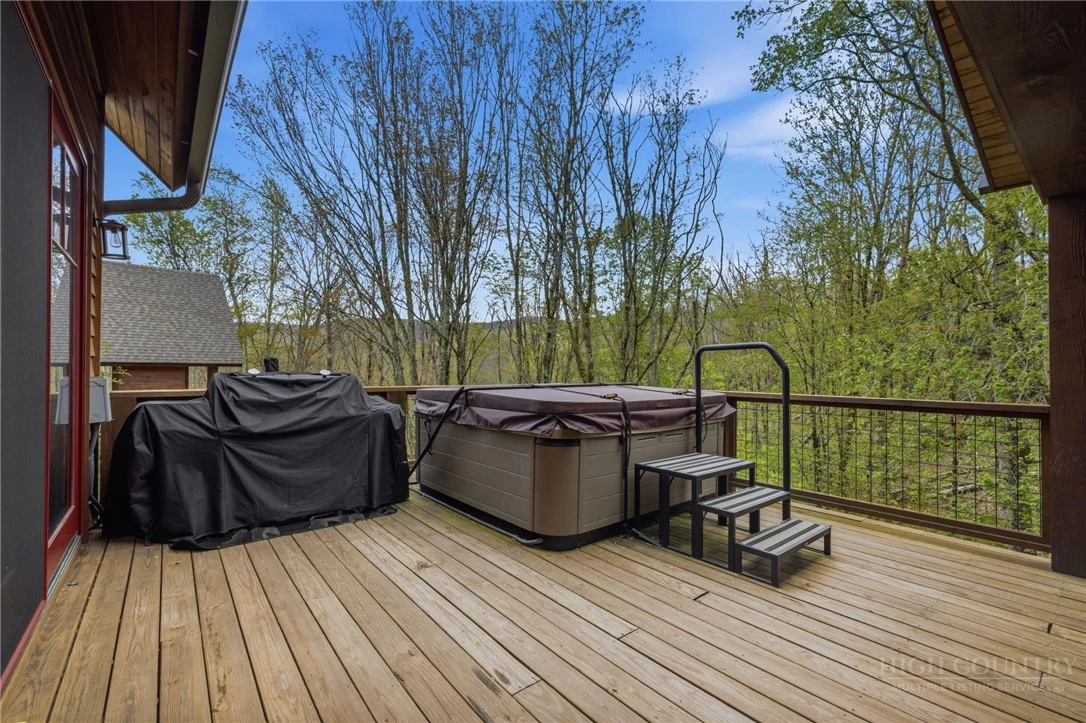 Image number 5 for the current listing