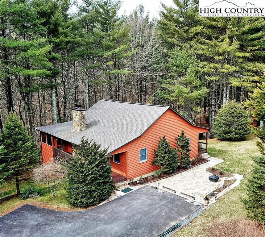 Image number 1 for the current listing