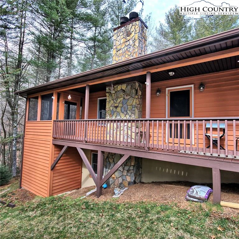 Image number 13 for the current listing