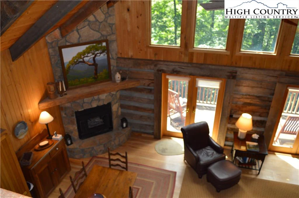 Image number 3 for the current listing
