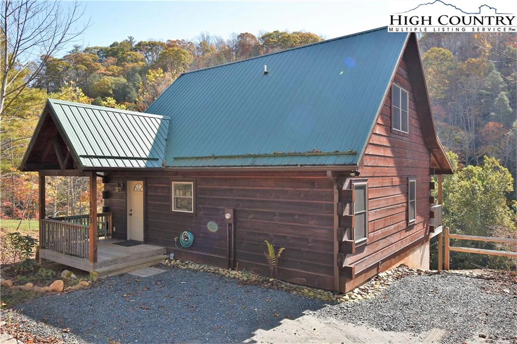 Image number 1 for the current listing