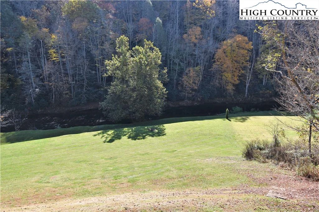 Image number 3 for the current listing