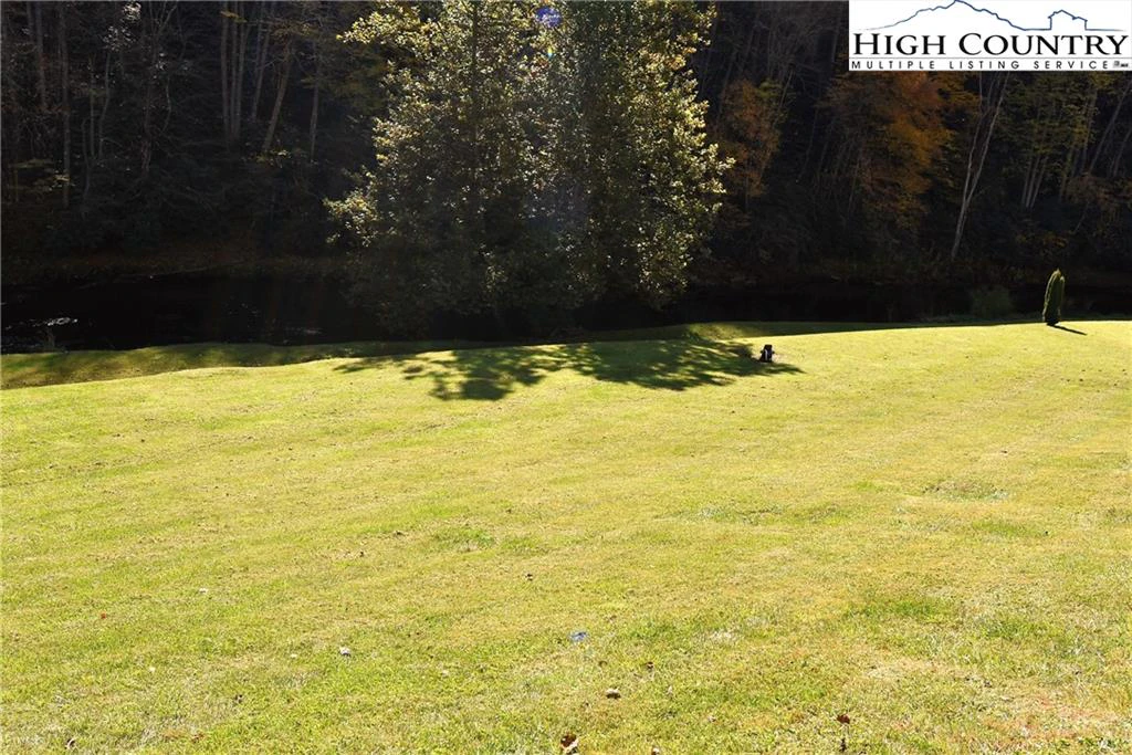 Image number 5 for the current listing