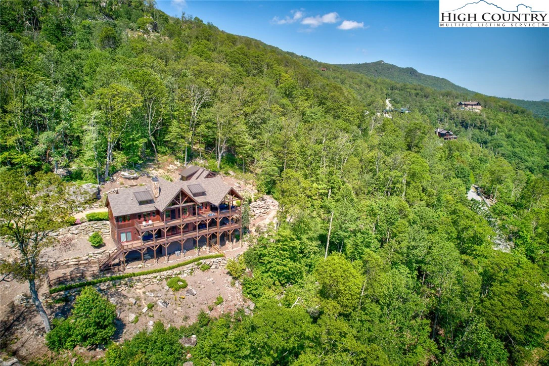 Image number 18 for the current listing