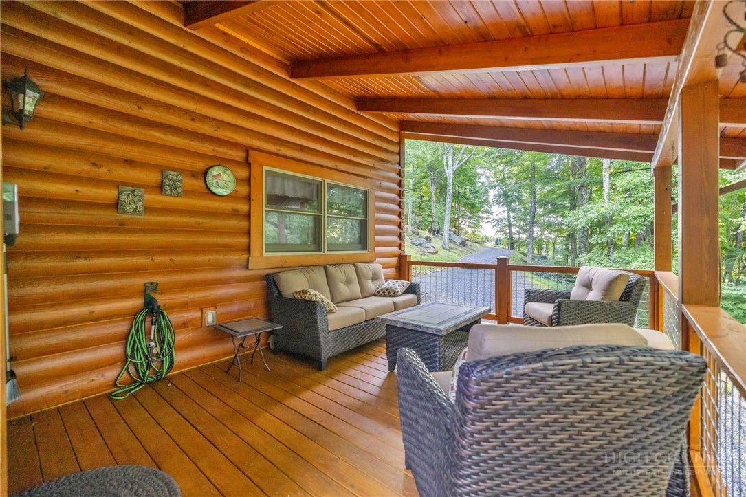 Image number 20 for the current listing
