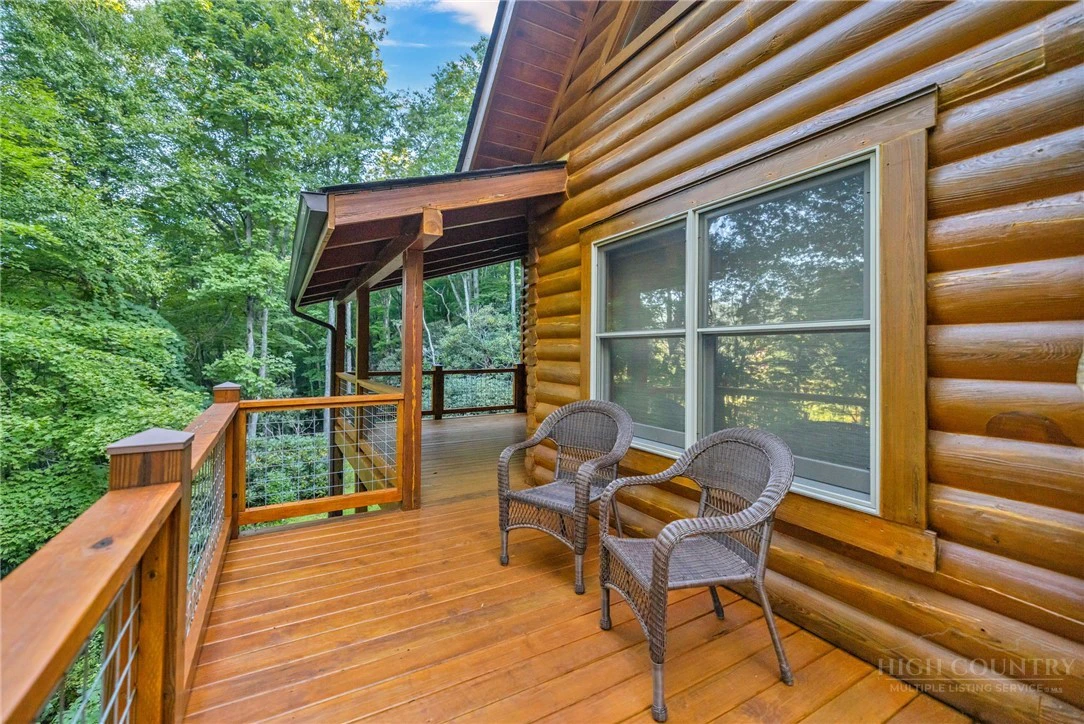 Image number 21 for the current listing