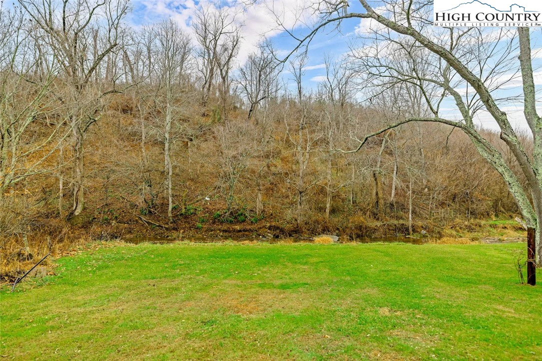 Image number 6 for the current listing