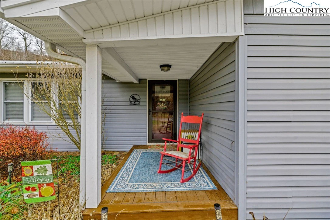 Image number 8 for the current listing
