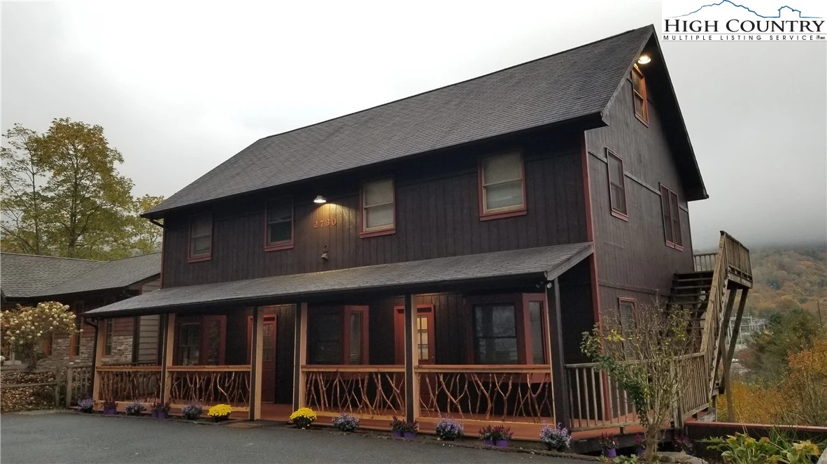 Image number 1 for the current listing