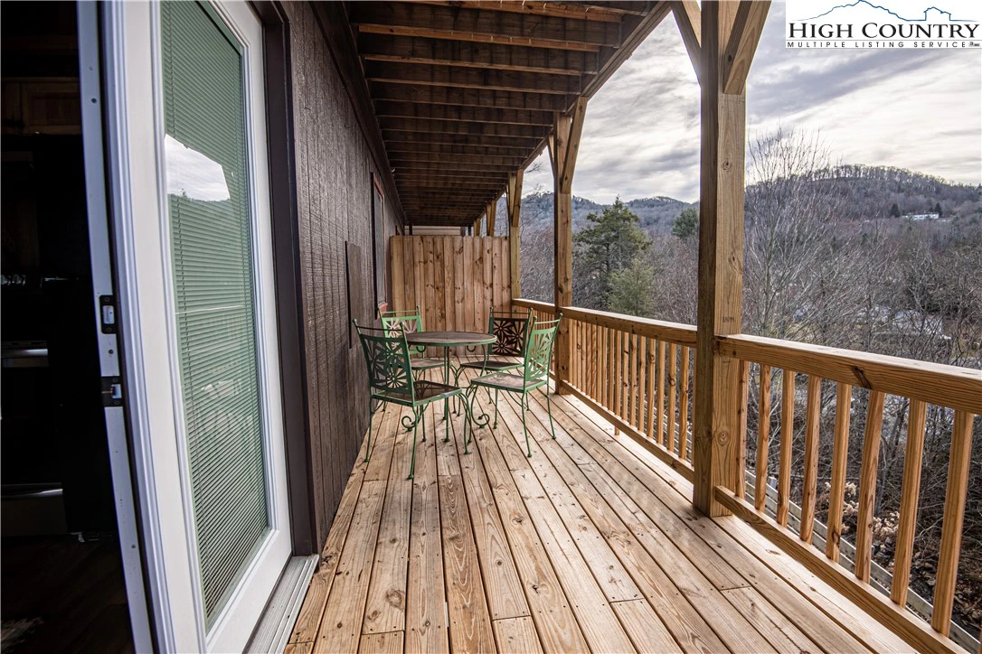 Image number 5 for the current listing