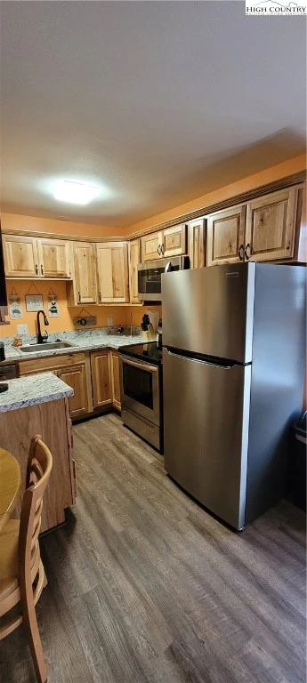 Image number 18 for the current listing