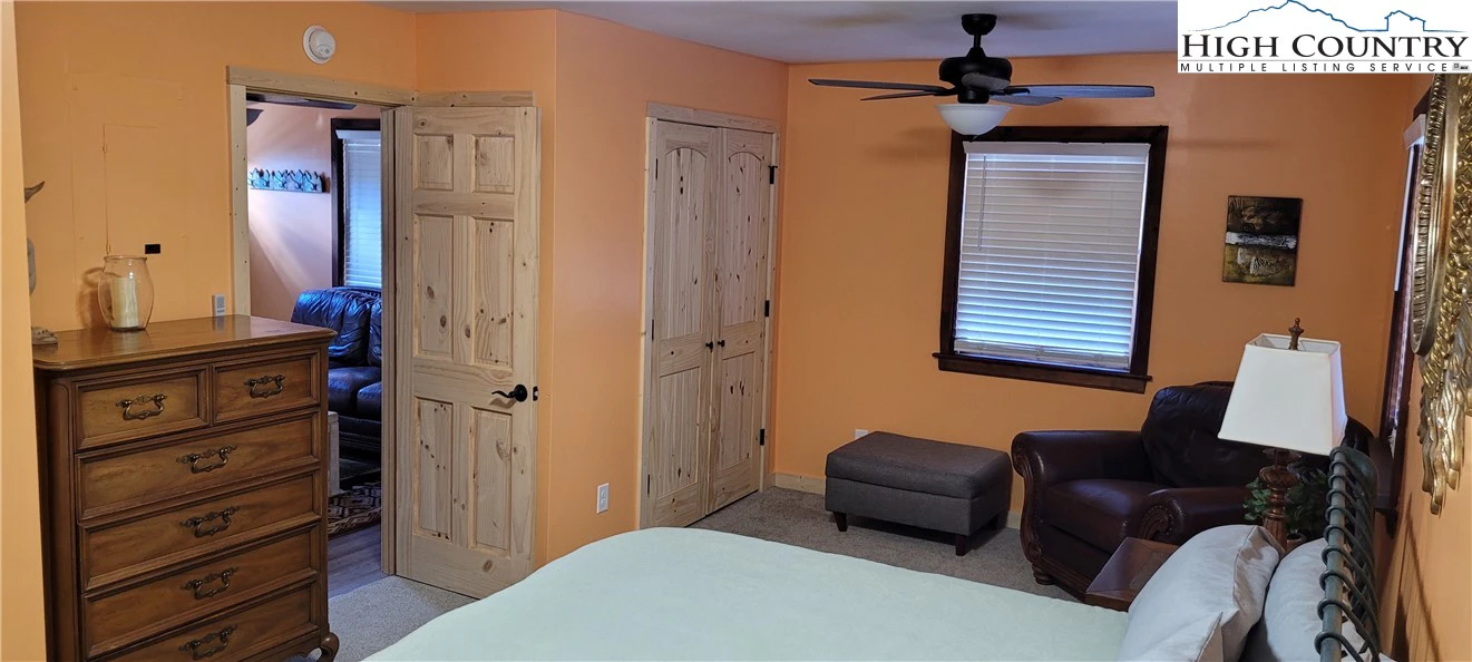 Image number 21 for the current listing