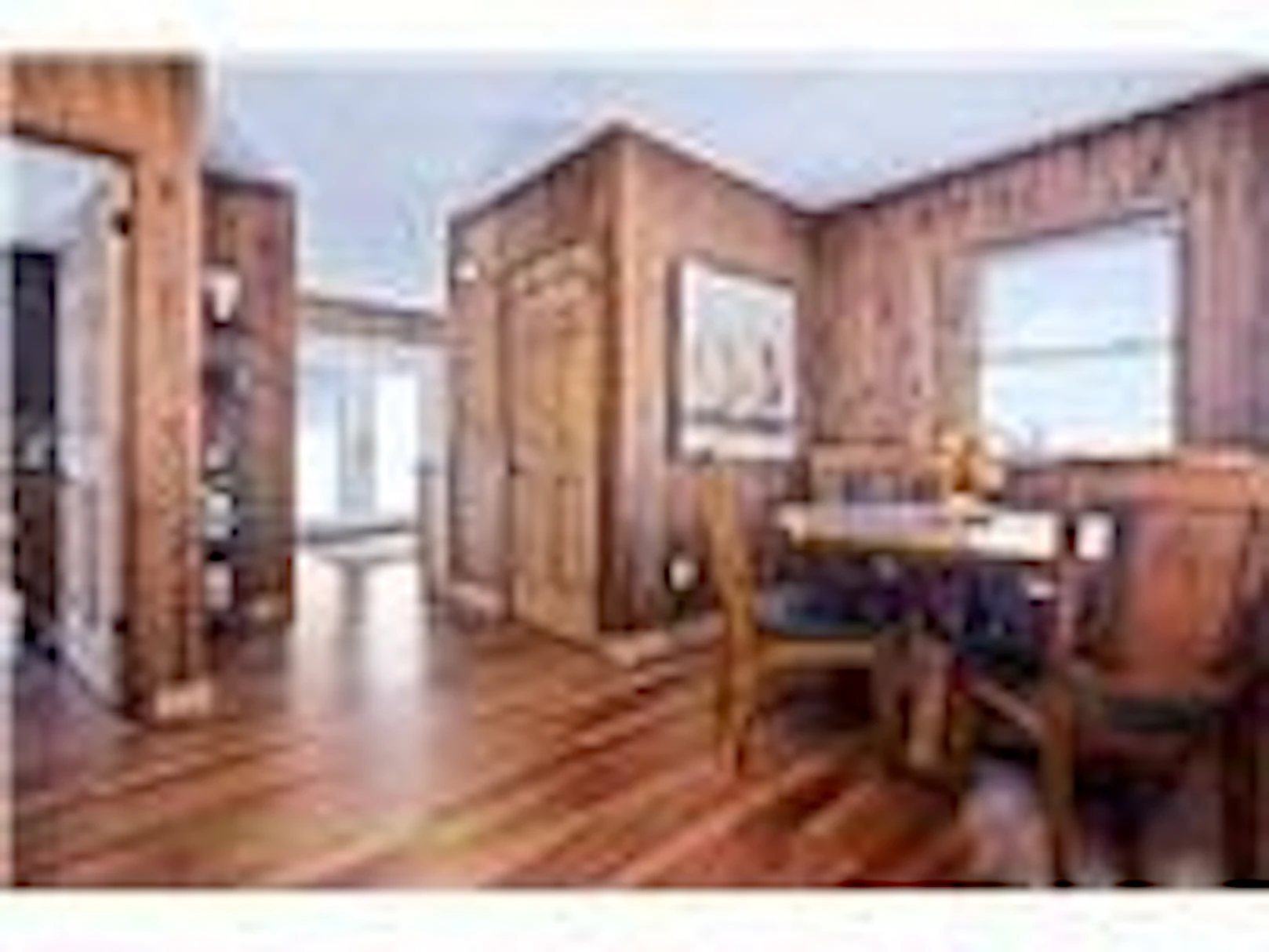 Image number 14 for the current listing