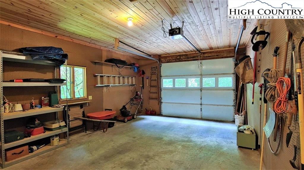 Image number 2 for the current listing