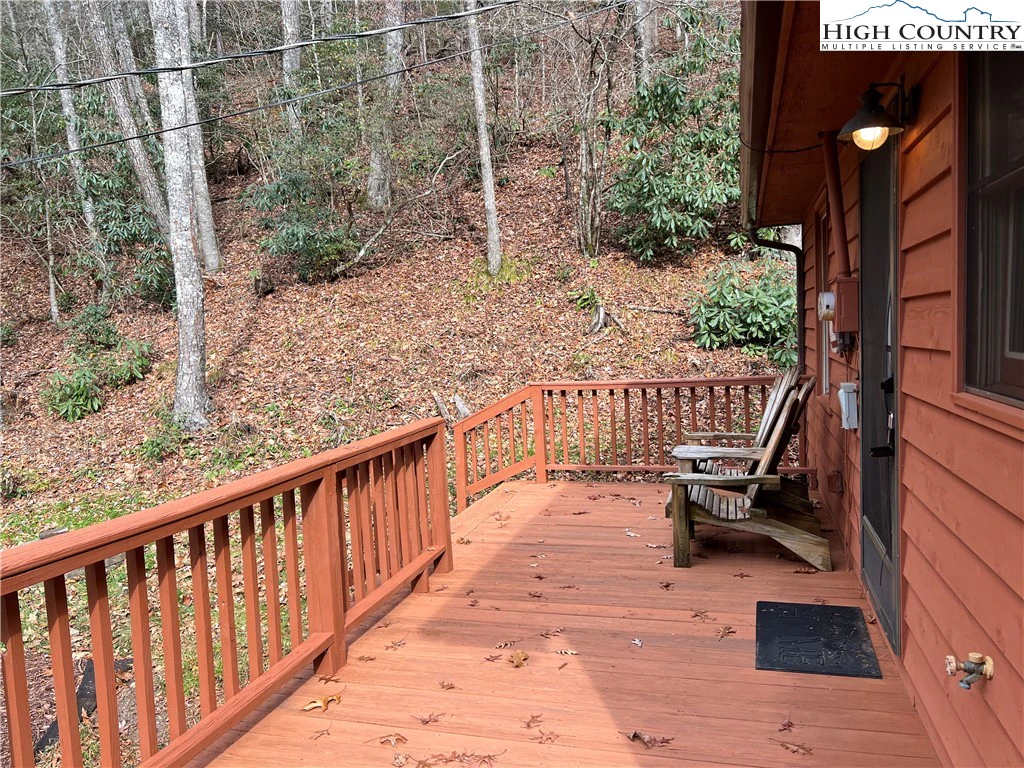 Image number 5 for the current listing
