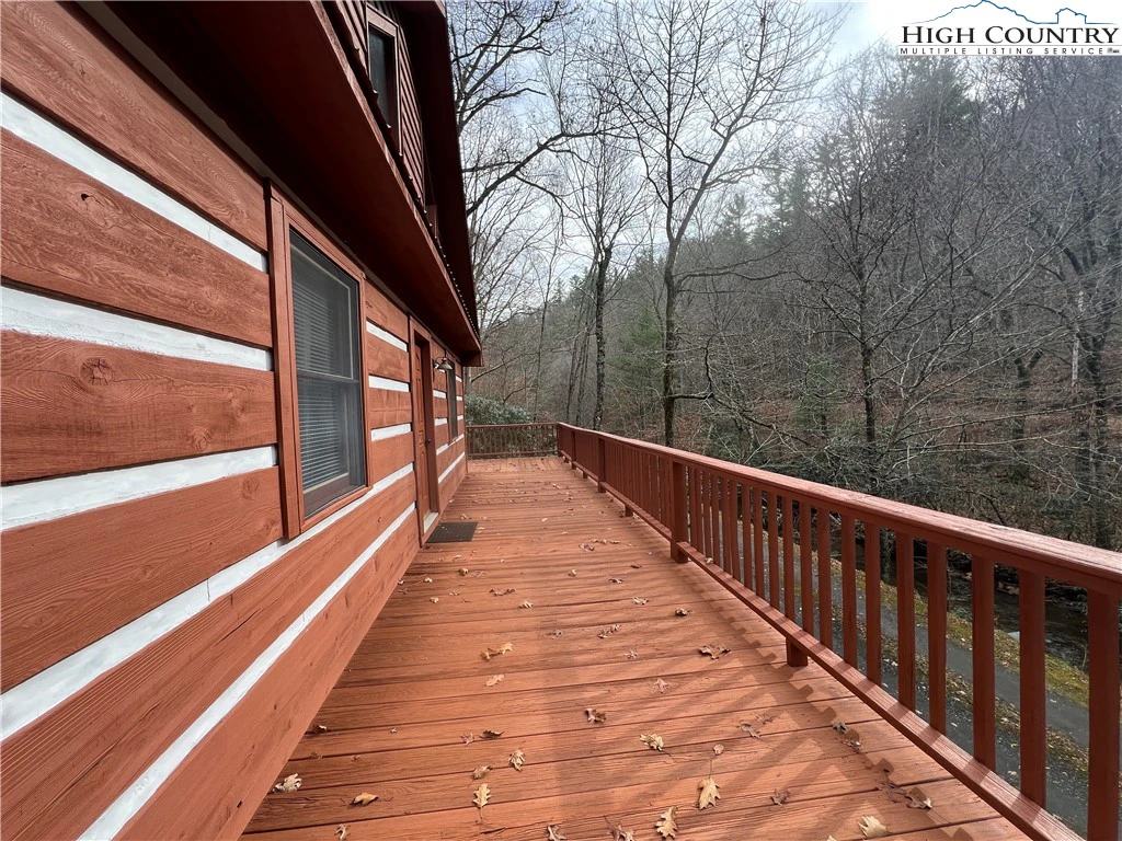 Image number 3 for the current listing