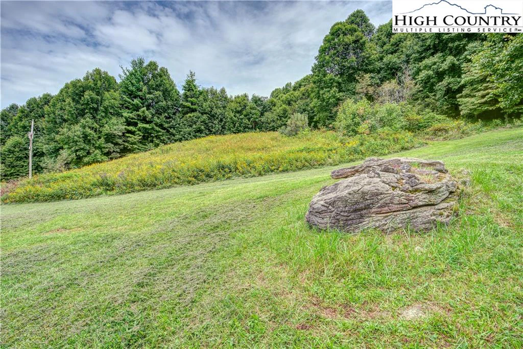 Image number 20 for the current listing