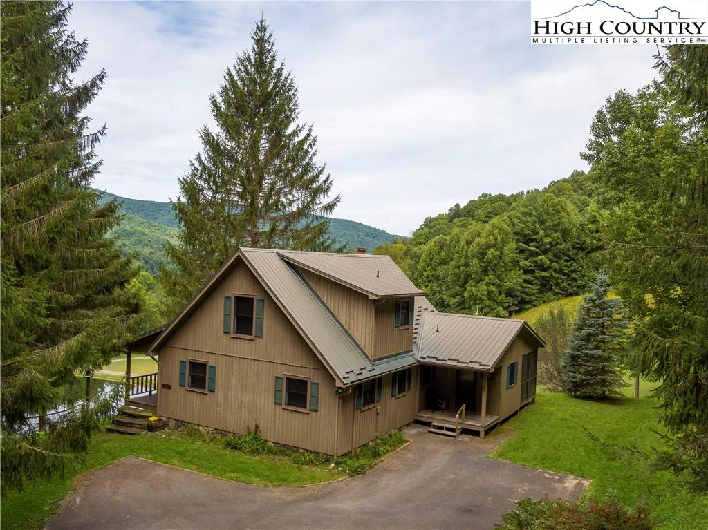 Image number 19 for the current listing