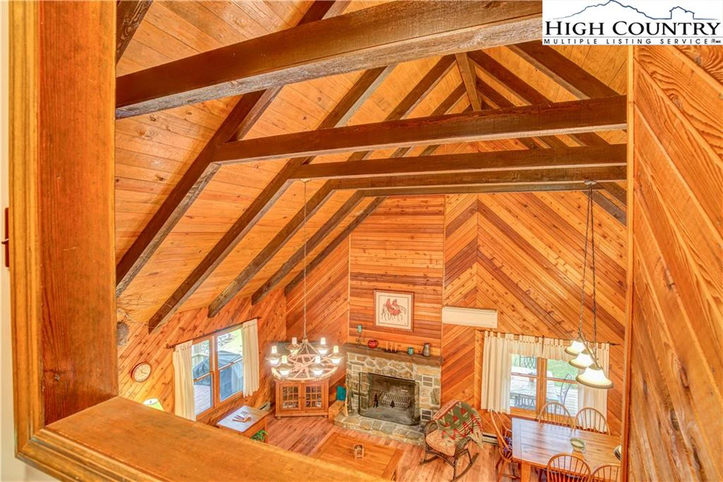 Image number 7 for the current listing