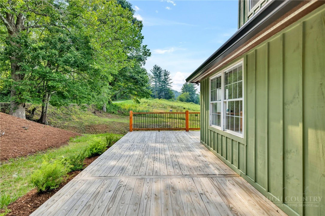 Image number 7 for the current listing