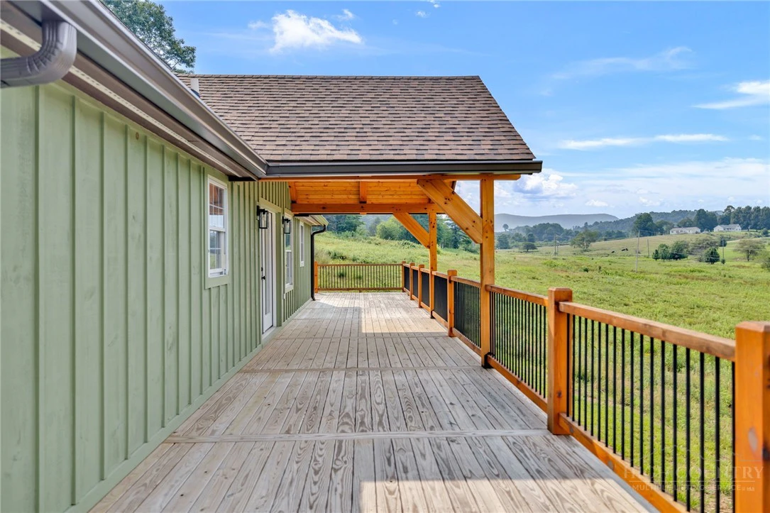 Image number 12 for the current listing