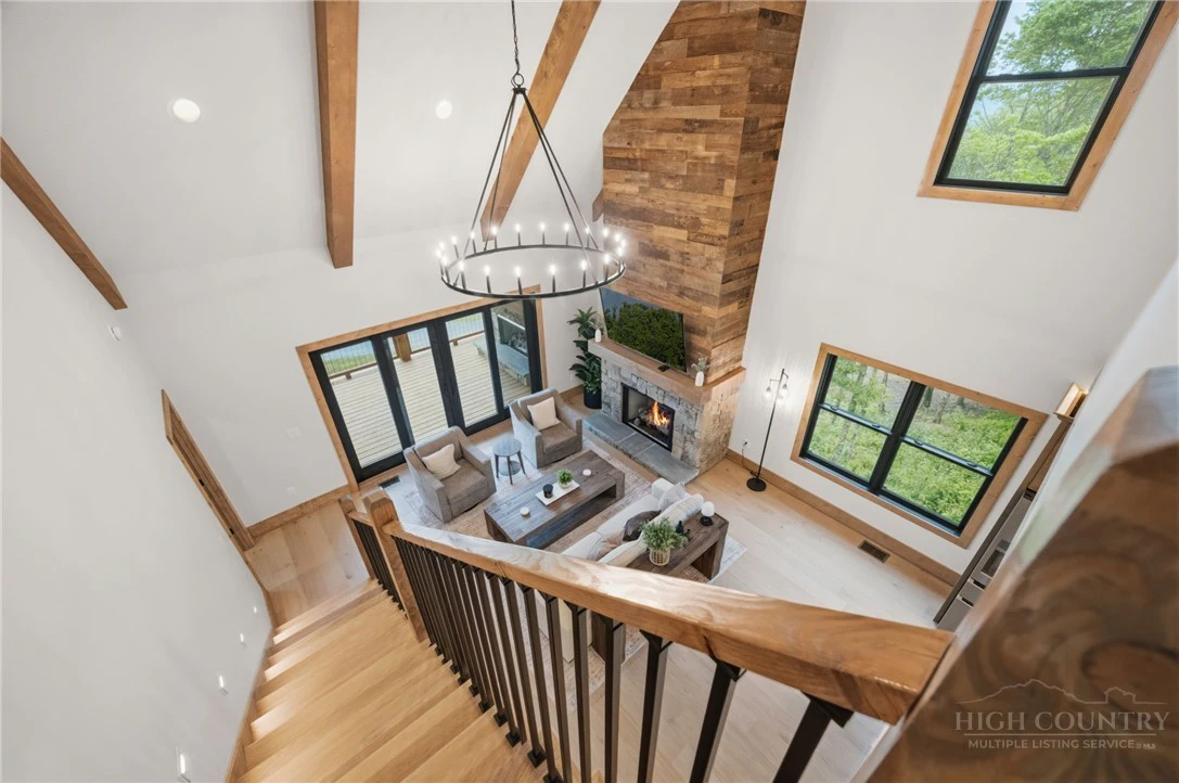 Image number 12 for the current listing