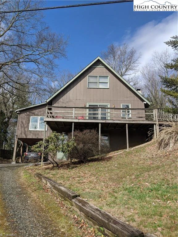 Image number 1 for the current listing