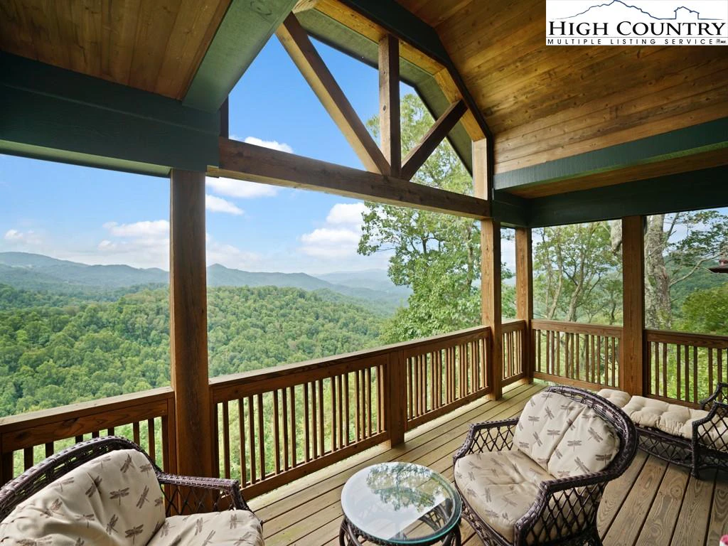 Image number 1 for the current listing