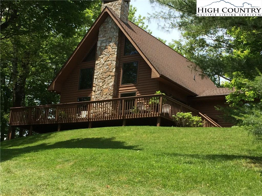 Image number 1 for the current listing