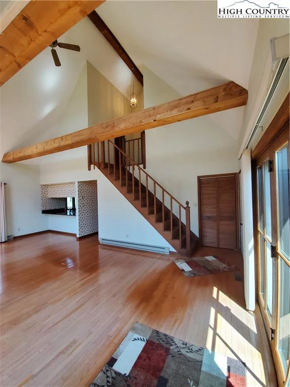 Image number 20 for the current listing