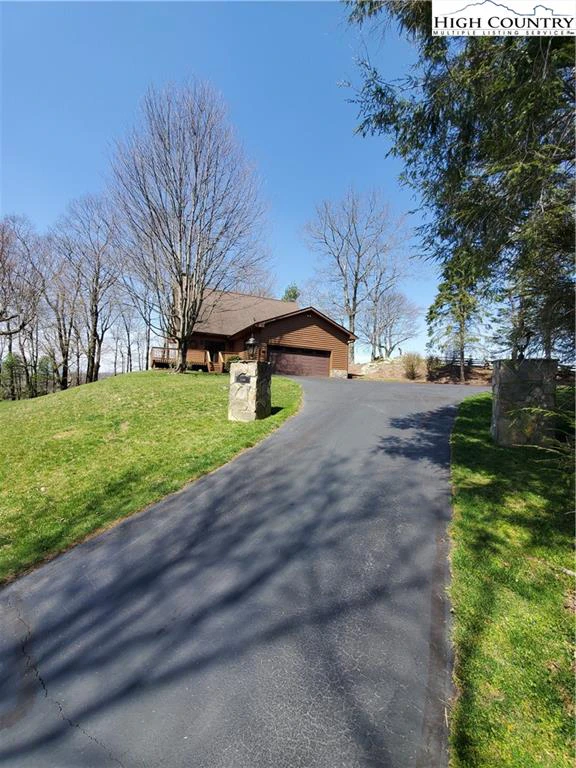 Image number 4 for the current listing