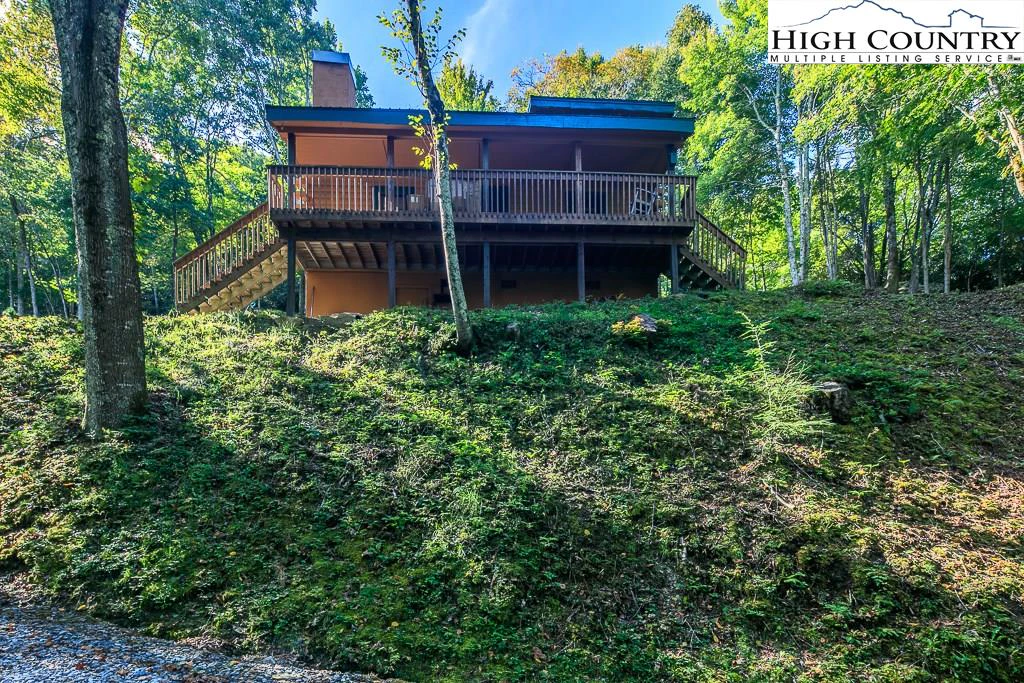 Image number 2 for the current listing