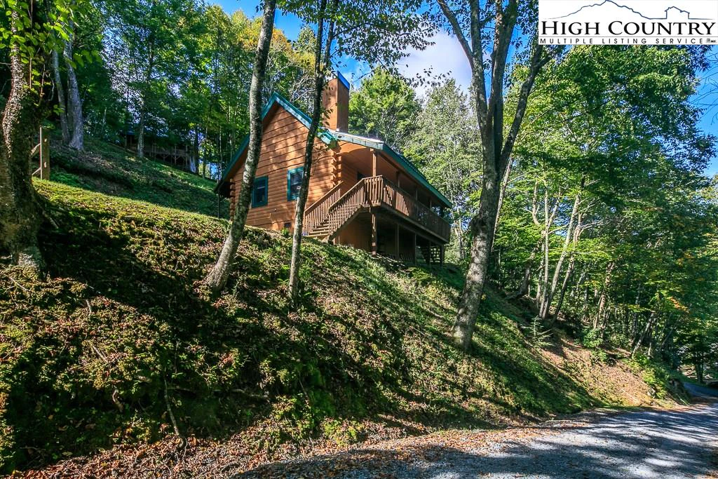 Image number 9 for the current listing