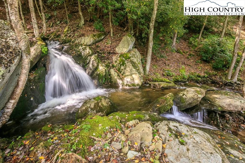 Image number 6 for the current listing