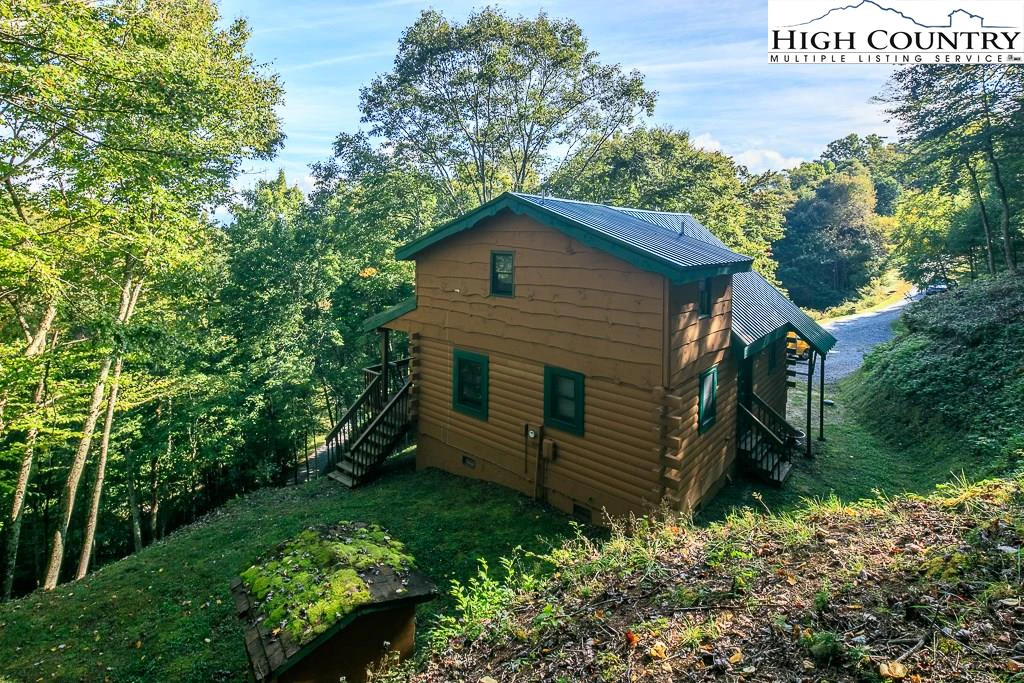 Image number 20 for the current listing