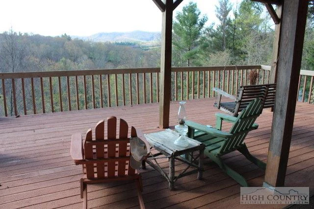 Image number 17 for the current listing