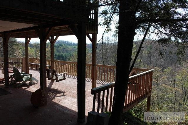 Image number 16 for the current listing