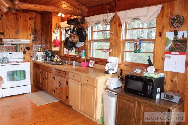 Image number 5 for the current listing