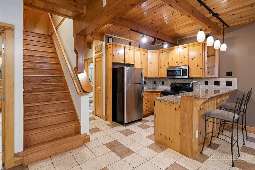 Image number 5 for the current listing