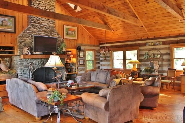 Image number 4 for the current listing